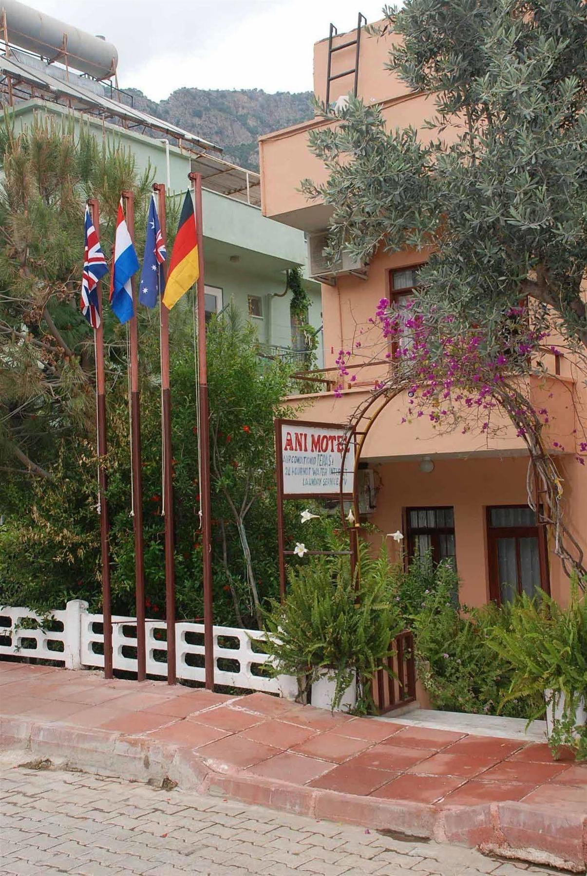 מלון קס Ani Pension מראה חיצוני תמונה