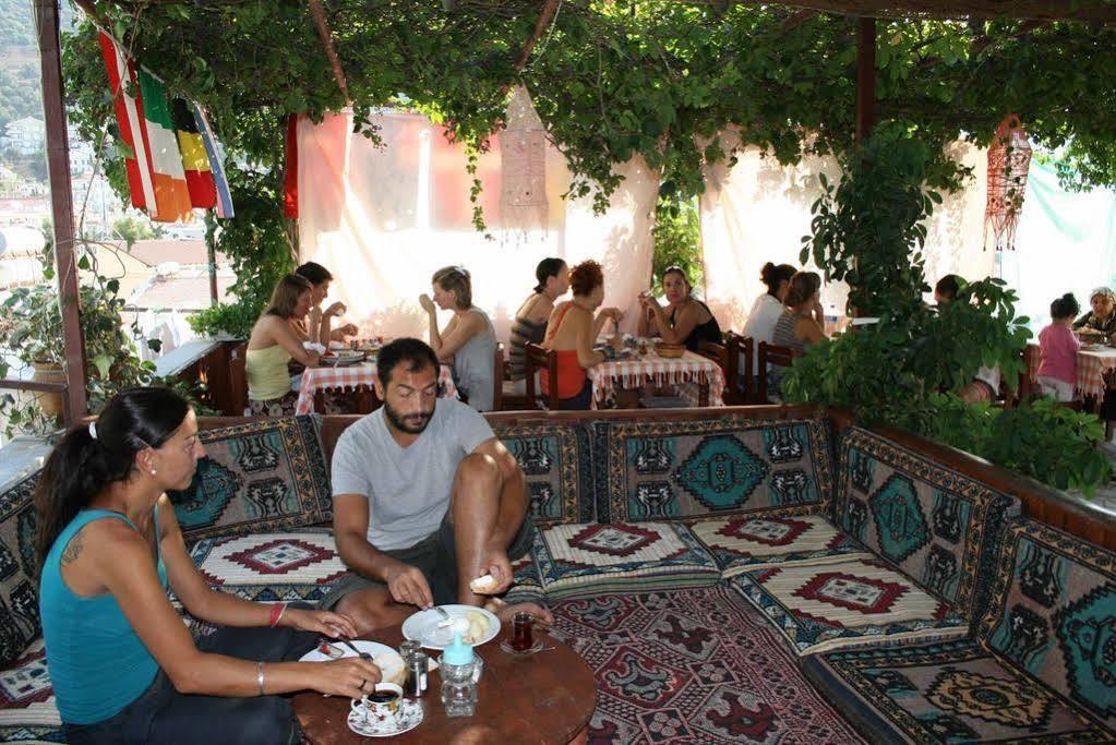 מלון קס Ani Pension מראה חיצוני תמונה